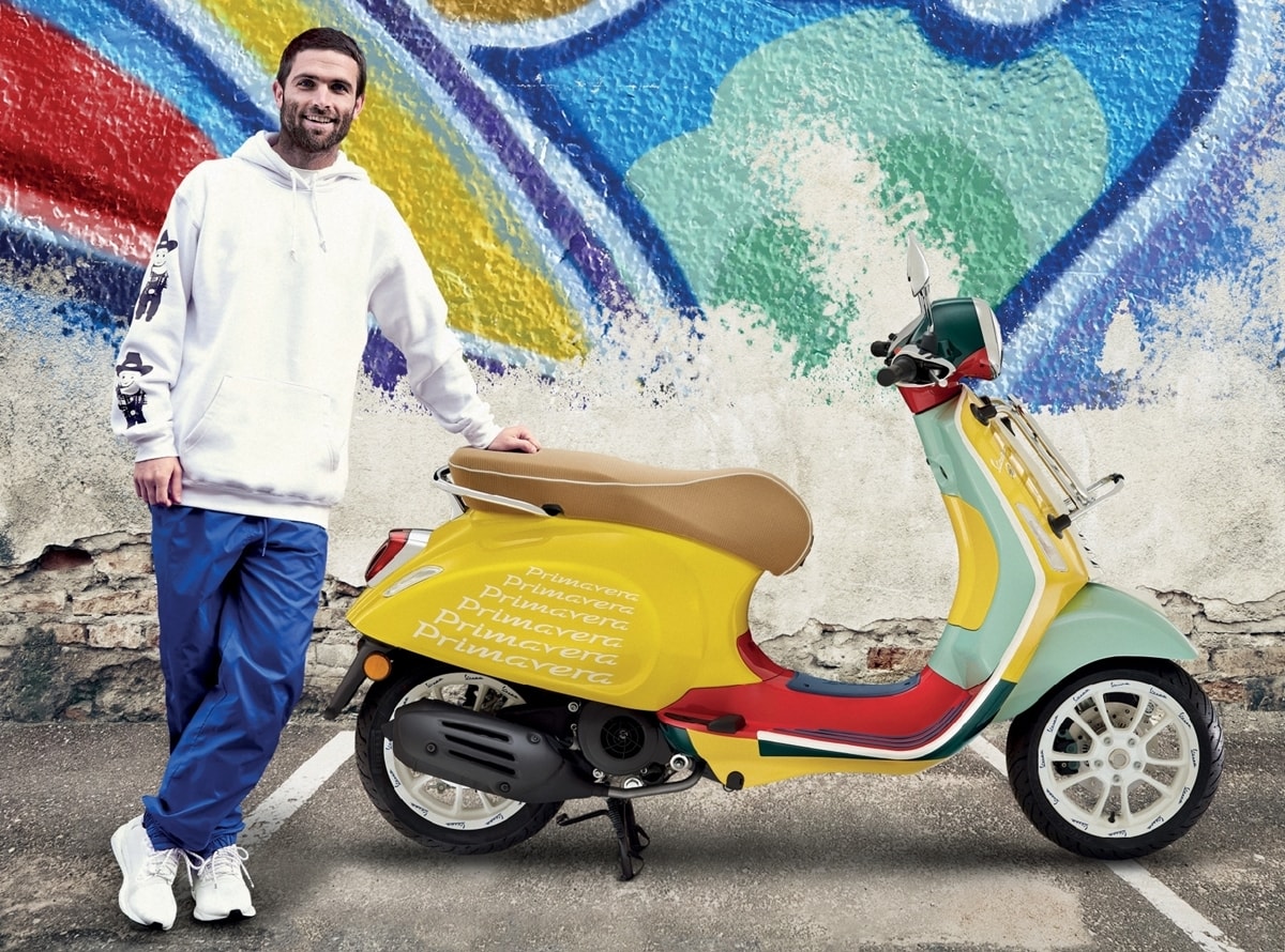 Unitnya Terbatas! Vespa Primavera X Sean Wotherspoon Ini Keren Bro!